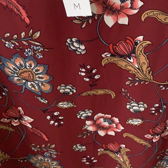 NWT loft outlet floral blouse - Picture 4 of 7